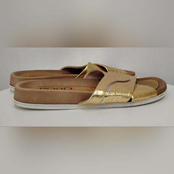 GOLD LEATHER RODO SLIDES - Picture 5 of 10